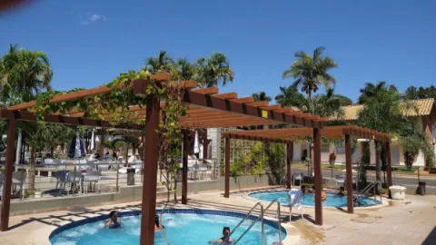 Foto demonstrativa de Qual hotel de Caldas Novas fica perto do Jardim Japonês?